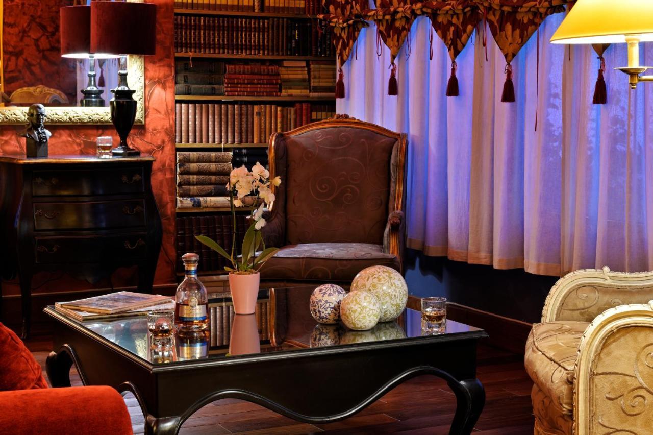 Hotel Demeure Loredana Saint-Florent  Ngoại thất bức ảnh