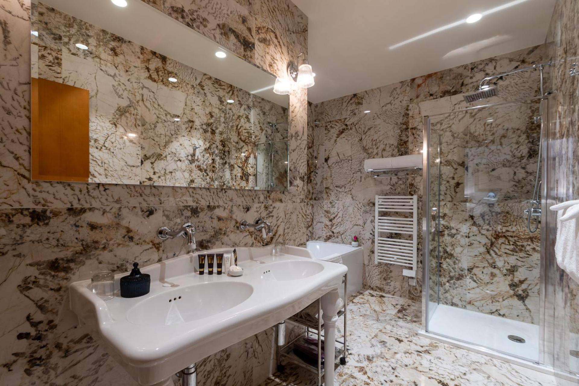 Hotel Demeure Loredana Saint-Florent  Ngoại thất bức ảnh